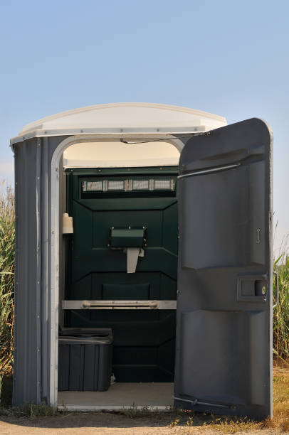 Best Affordable porta potty rental  in Feather Sound, FL